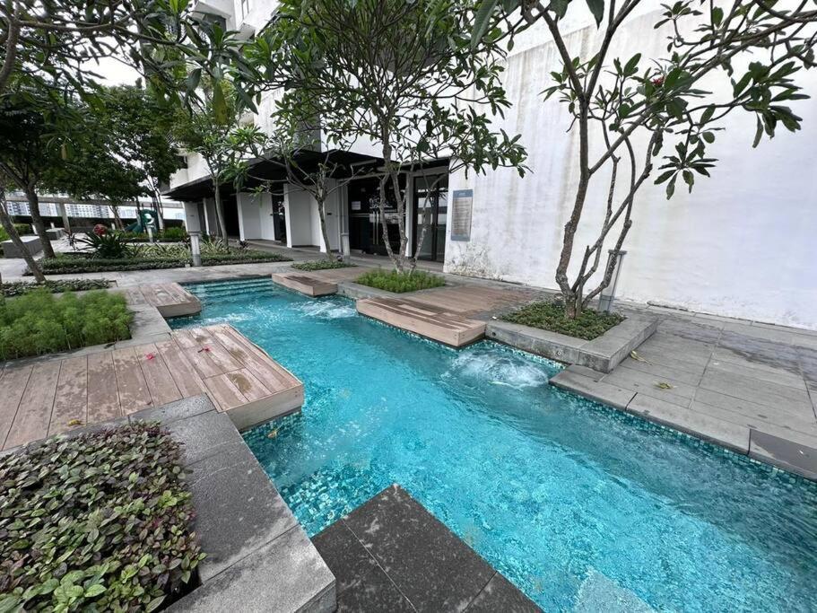 1tebrau By Cactus Johor Bahru